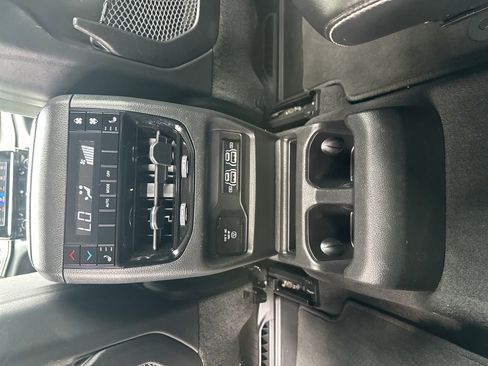 Used 2021 Jeep Grand Cherokee L Limited AWD/4WD image 19