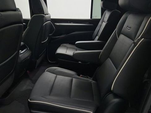 Certified 2025 Cadillac Escalade ESV Premium Luxury w/ LPO, Floor Liner Package image 18