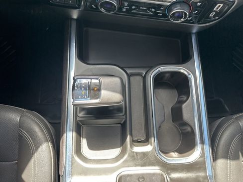 Used 2022 Chevrolet Silverado 1500 LTZ w/ LTZ Premium Package image 7