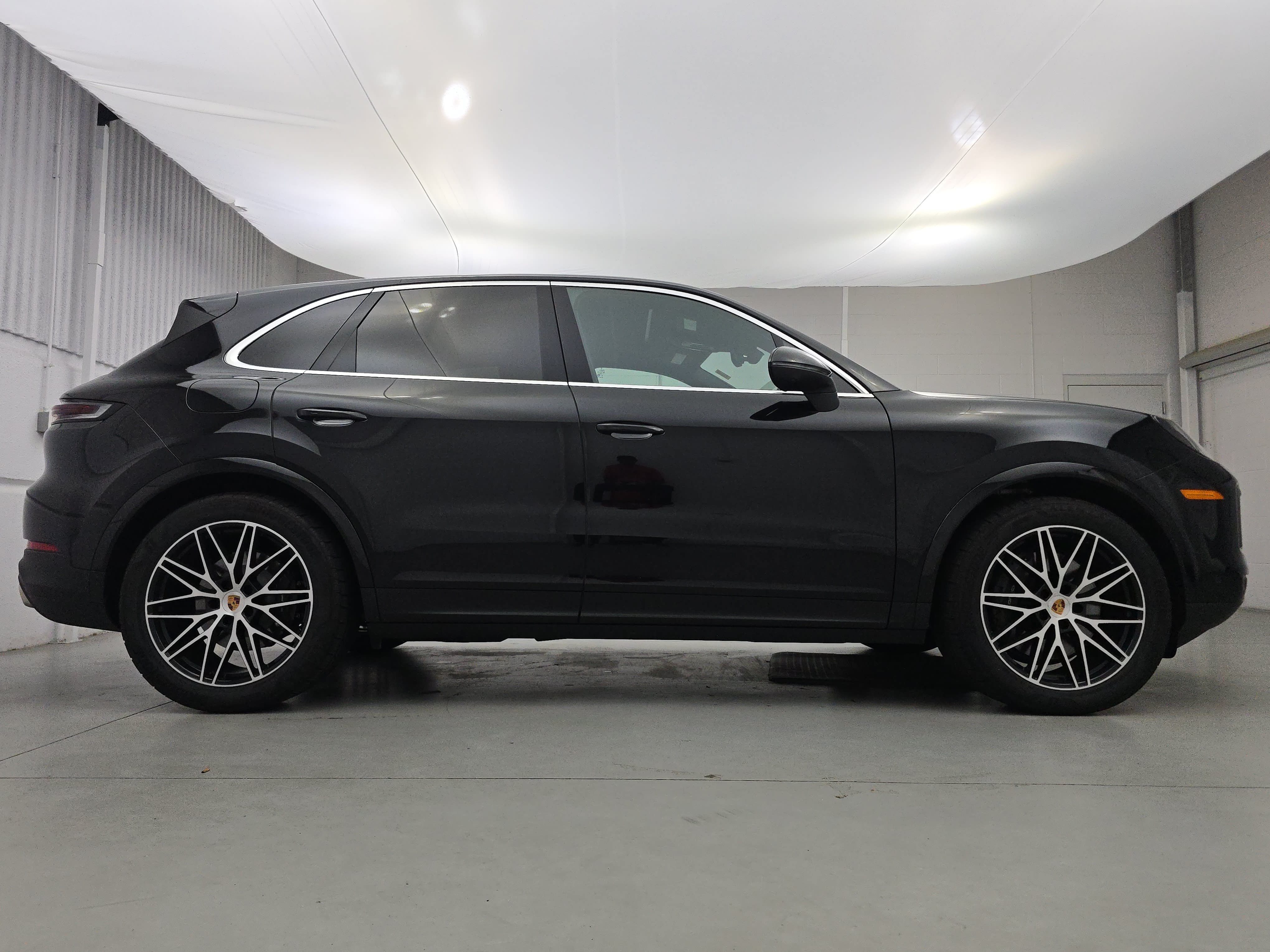 Certified 2026 Porsche Cayenne AWD/4WD image 8