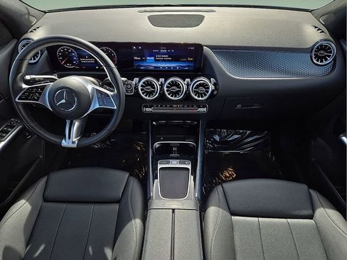 Used 2025 Mercedes-Benz GLA 250 image 16