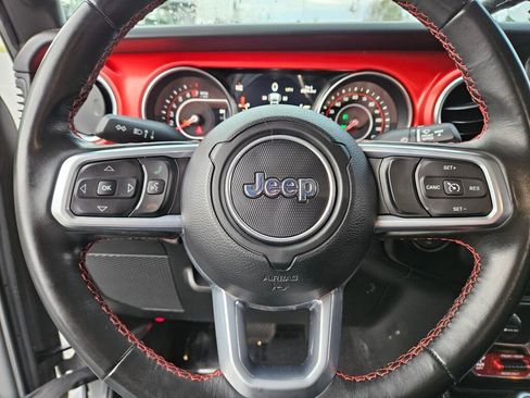 Used 2021 Jeep Gladiator Rubicon w/ Trailer Tow Package image 23