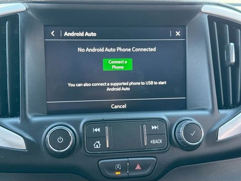 Used 2024 GMC Terrain SLT image 32