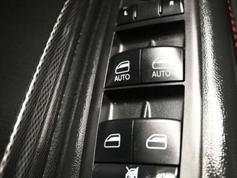 Used 2023 Dodge Durango GT RWD image 29
