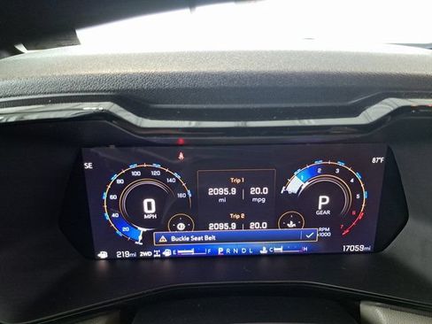 Used 2024 Chevrolet Colorado ZR2 w/ ZR2 Convenience Package III AWD/4WD image 10