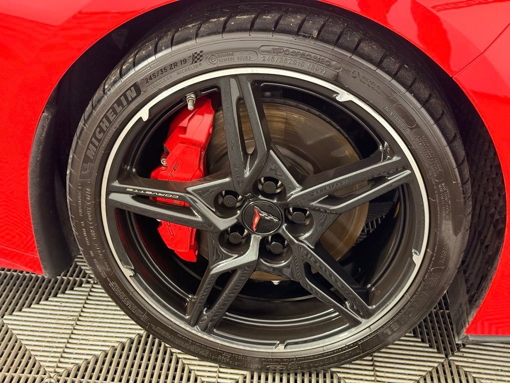 Used 2020 Chevrolet Corvette Stingray Preferred Cpe w/ 2LT Preferred Equipment Group RWD image 14