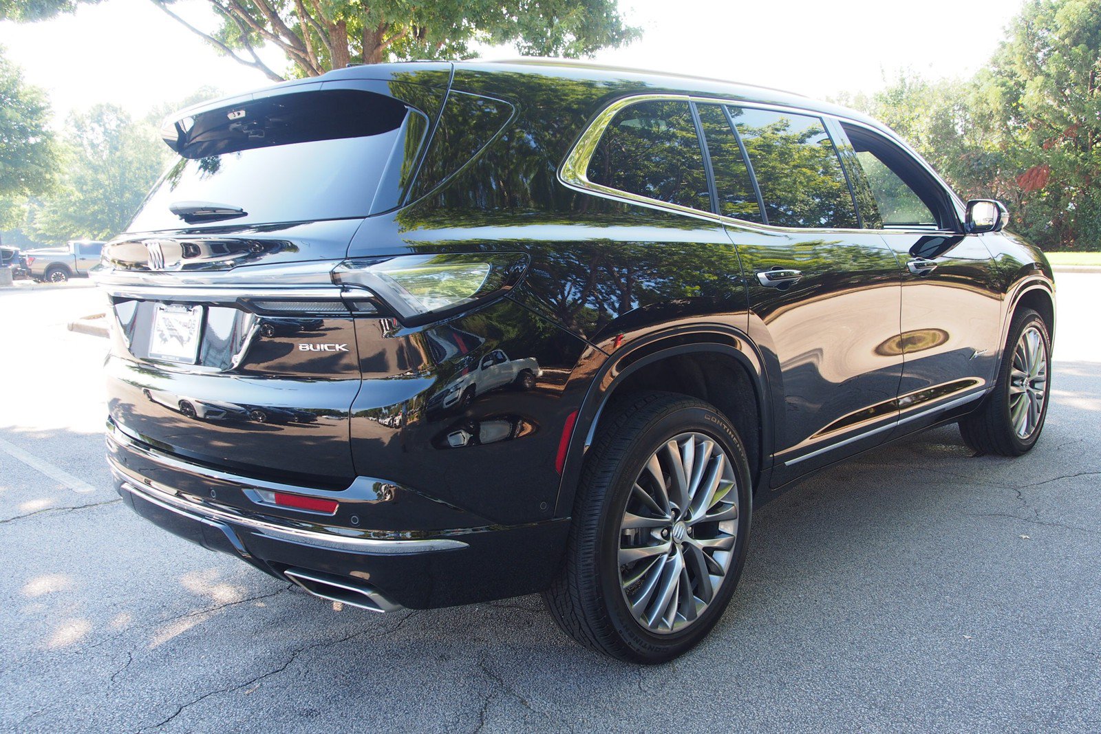 Used 2026 Buick Enclave Avenir w/ Super Cruise Package AWD/4WD image 7