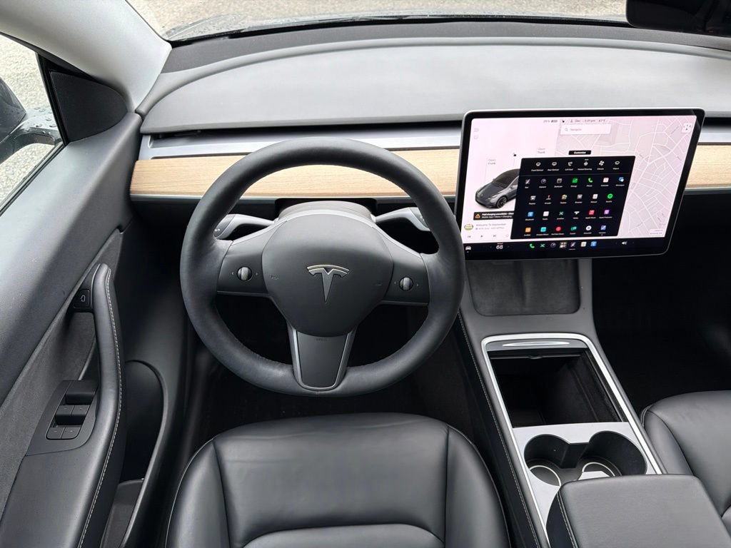 Used 2021 Tesla Model Y Long Range AWD/4WD image 26