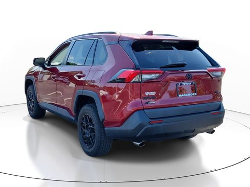 Used 2023 Toyota RAV4 XLE w/ Convenience Package FWD image 4