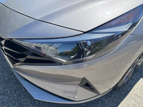 Used 2023 Hyundai Elantra SEL w/ Convenience Package FWD image 28