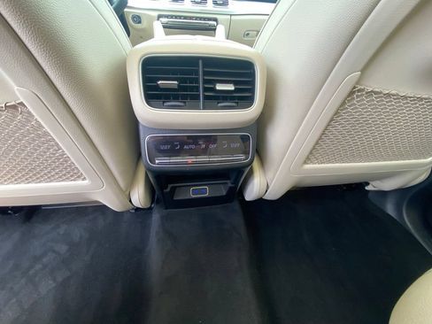 Used 2024 Mercedes-Benz GLS 450 4MATIC image 26