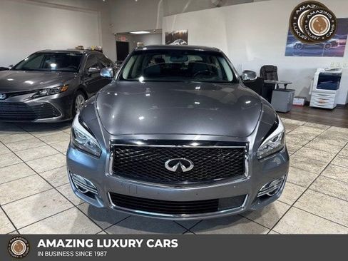 Used 2016 INFINITI Q70 Hybrid w/ Deluxe Touring Package image 1
