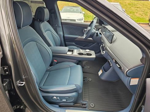 New 2026 Genesis GV60 Advance AWD/4WD image 29