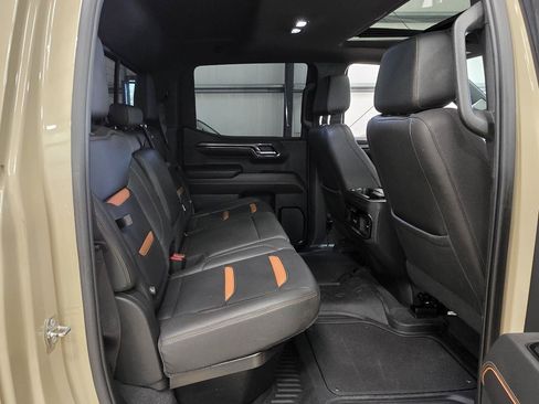 Used 2022 GMC Sierra 1500 AT4 w/ AT4 Premium Package AWD/4WD image 26