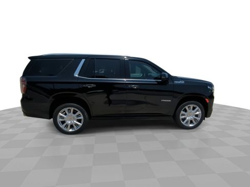 Used 2021 Chevrolet Tahoe High Country AWD/4WD image 9