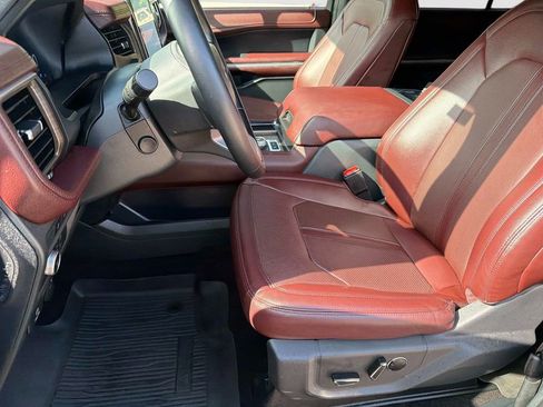 Used 2022 Ford Expedition Limited AWD/4WD image 21