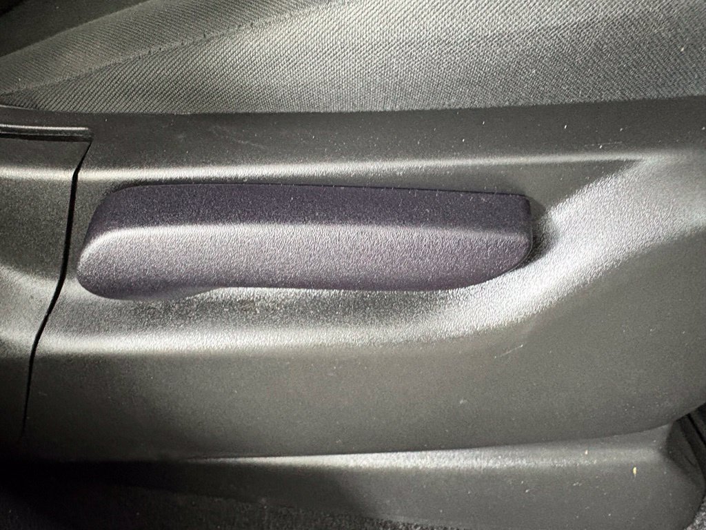 Used 2025 Dodge Durango GT w/ Blacktop Package RWD image 34
