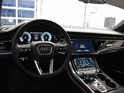 Used 2025 Audi Q7 3.0T Premium Plus image 25