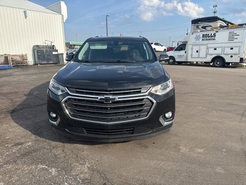 Used 2018 Chevrolet Traverse LT w/ LPO, Floor Liner Package AWD/4WD image 2