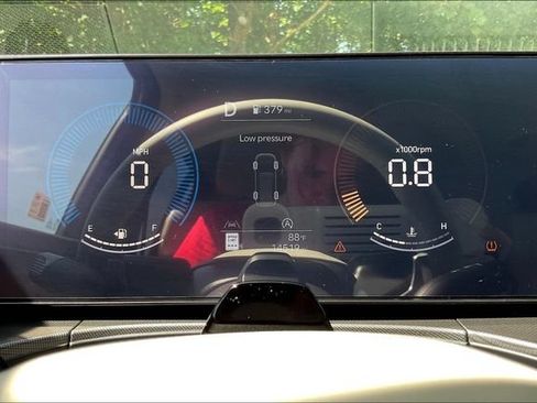 Used 2025 Hyundai Santa Fe SEL FWD image 15