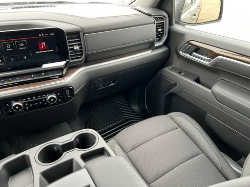 New 2026 GMC Sierra 1500 Elevation image 34