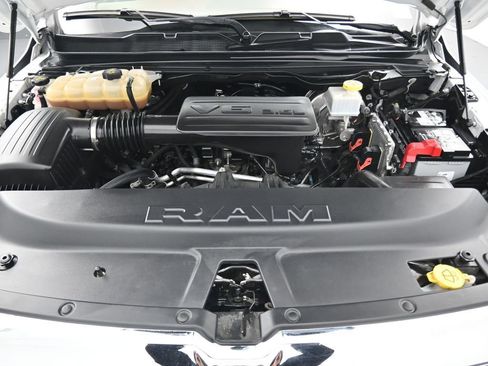 Used 2019 RAM 1500 Laramie image 13