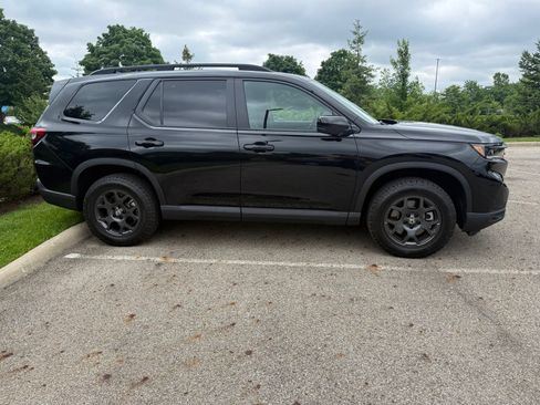 Used 2020 Honda Pilot Touring image 4