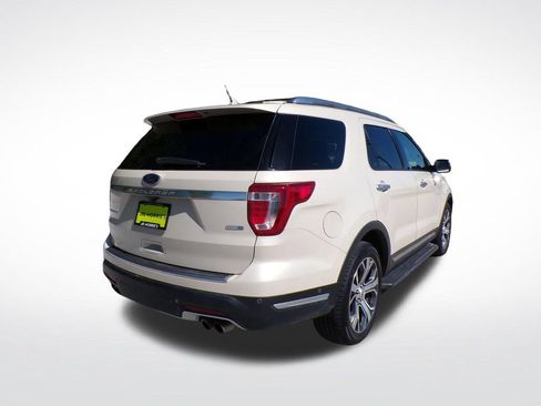 Used 2018 Ford Explorer Platinum AWD/4WD image 5