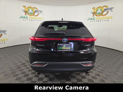 Used 2021 Toyota Venza LE w/ Carpet Mat Package (TMS) AWD/4WD image 9