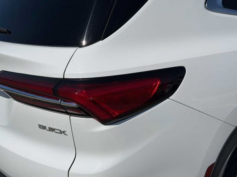 Certified 2025 Buick Enclave Preferred AWD/4WD image 26