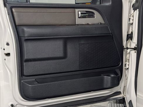 Used 2015 Ford Expedition King Ranch RWD image 24