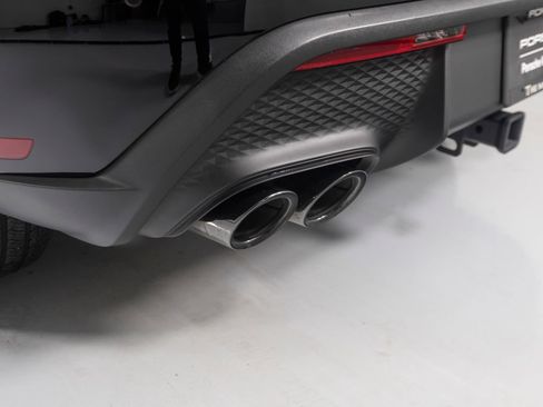 Certified 2026 Porsche Macan Turbo AWD/4WD image 44