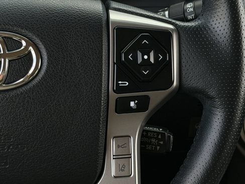 Used 2023 Toyota 4Runner SR5 Premium w/ Moonroof Package AWD/4WD image 15