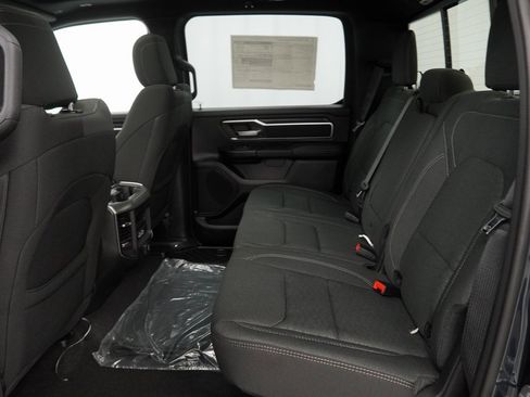 New 2026 RAM 1500 4x4 Crew Cab image 17