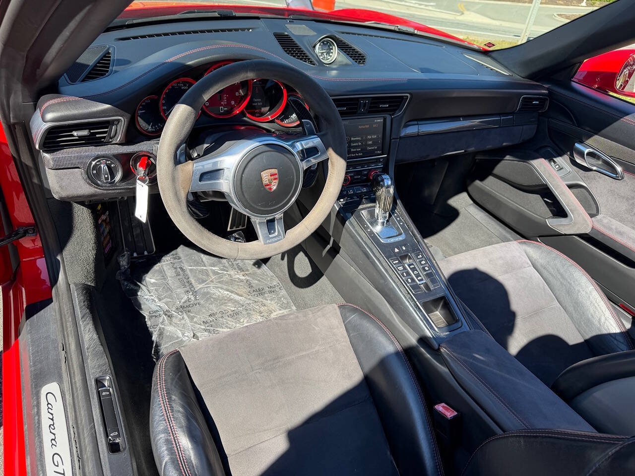 Used 2015 Porsche 911 Cabriolet image 16