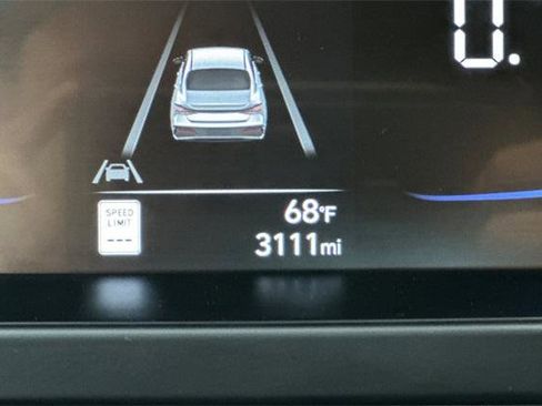 Certified 2025 Hyundai Elantra Sport image 25