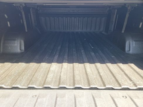 Certified 2025 Chevrolet Silverado 1500 LT RWD image 35