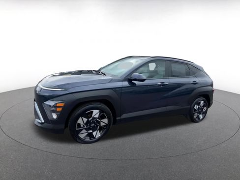 Used 2025 Hyundai Kona SEL image 8