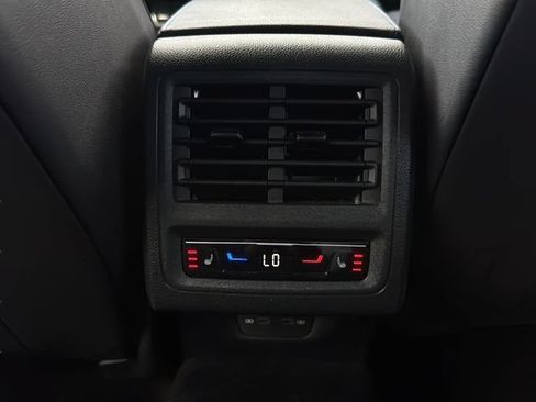 Used 2023 Volkswagen Golf R AWD/4WD image 22