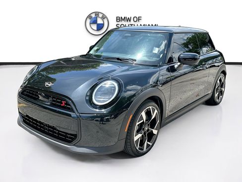 Used 2025 MINI Cooper S FWD image 3