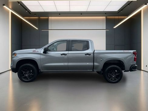 Used 2025 Chevrolet Silverado 1500 LT Trail Boss AWD/4WD image 2