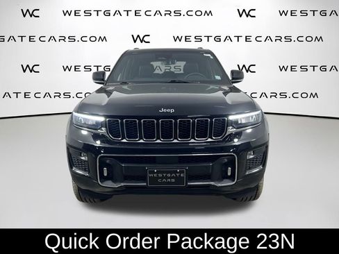 Used 2023 Jeep Grand Cherokee Overland w/ Luxury Tech Group IV image 4