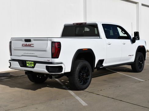 New 2026 GMC Sierra 2500 AT4 w/ AT4 Premium Plus Package image 5
