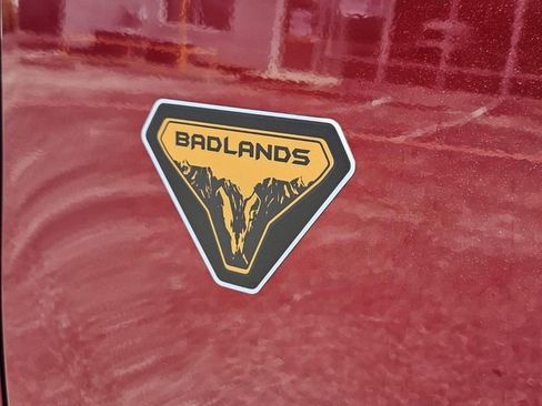 Used 2025 Ford Bronco Sport Badlands image 7