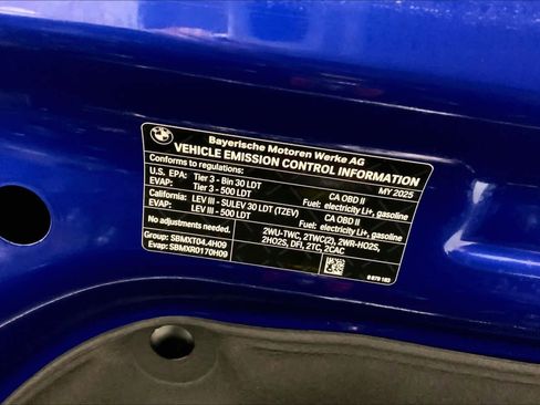 Used 2025 BMW XM image 31