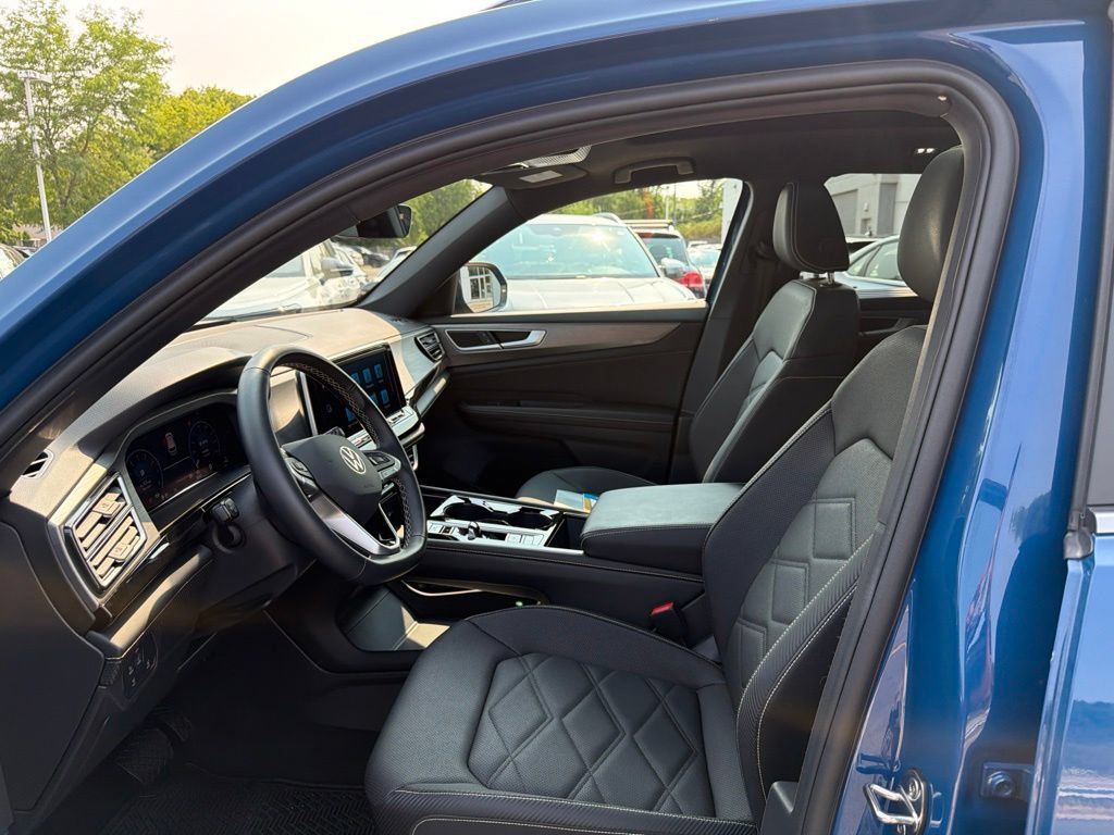Certified 2026 Volkswagen Atlas Cross Sport SE AWD/4WD image 19