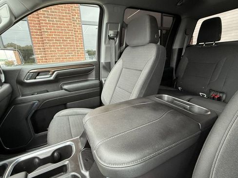 Used 2024 Chevrolet Silverado 1500 LT Trail Boss w/ Protection Package image 33