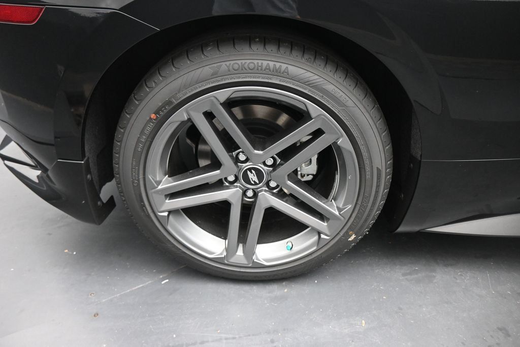 Used 2027 Nissan Z Sport RWD image 19