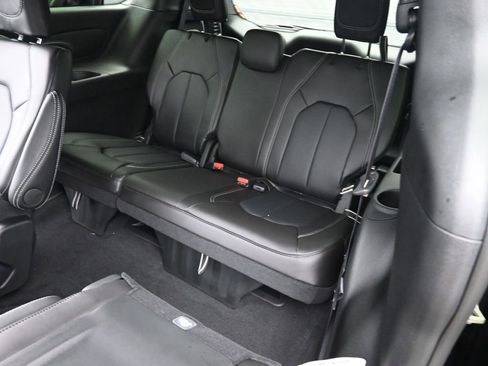 New 2026 Chrysler Voyager LX image 14