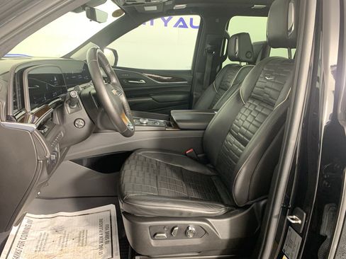 Used 2021 Cadillac Escalade ESV Sport Platinum AWD/4WD image 15